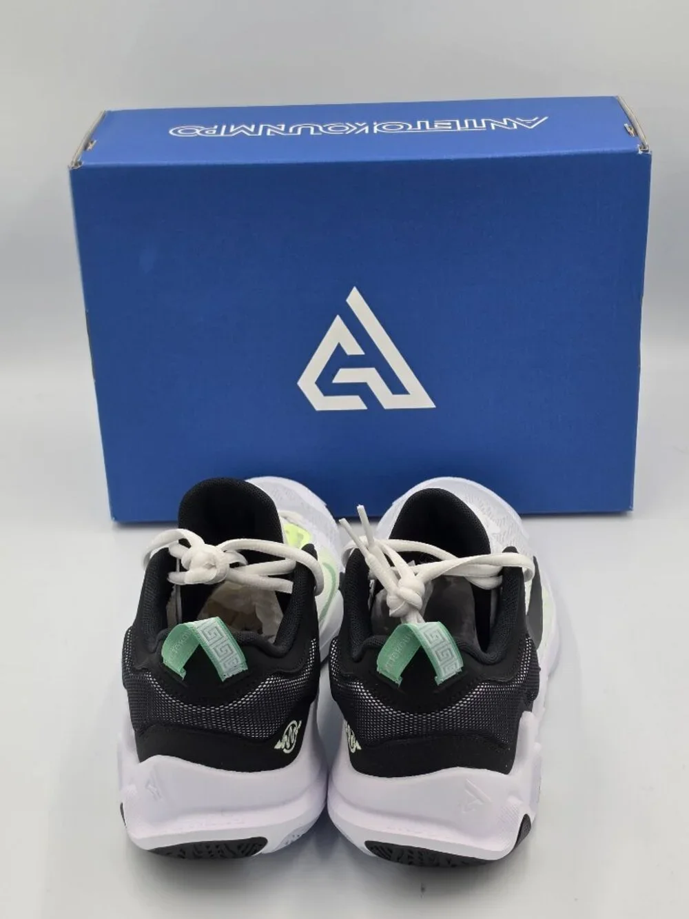 Nike Giannis Immortality 2 GS White Black Barely Volt 6.5Y 8W DQ1943 101 NIB